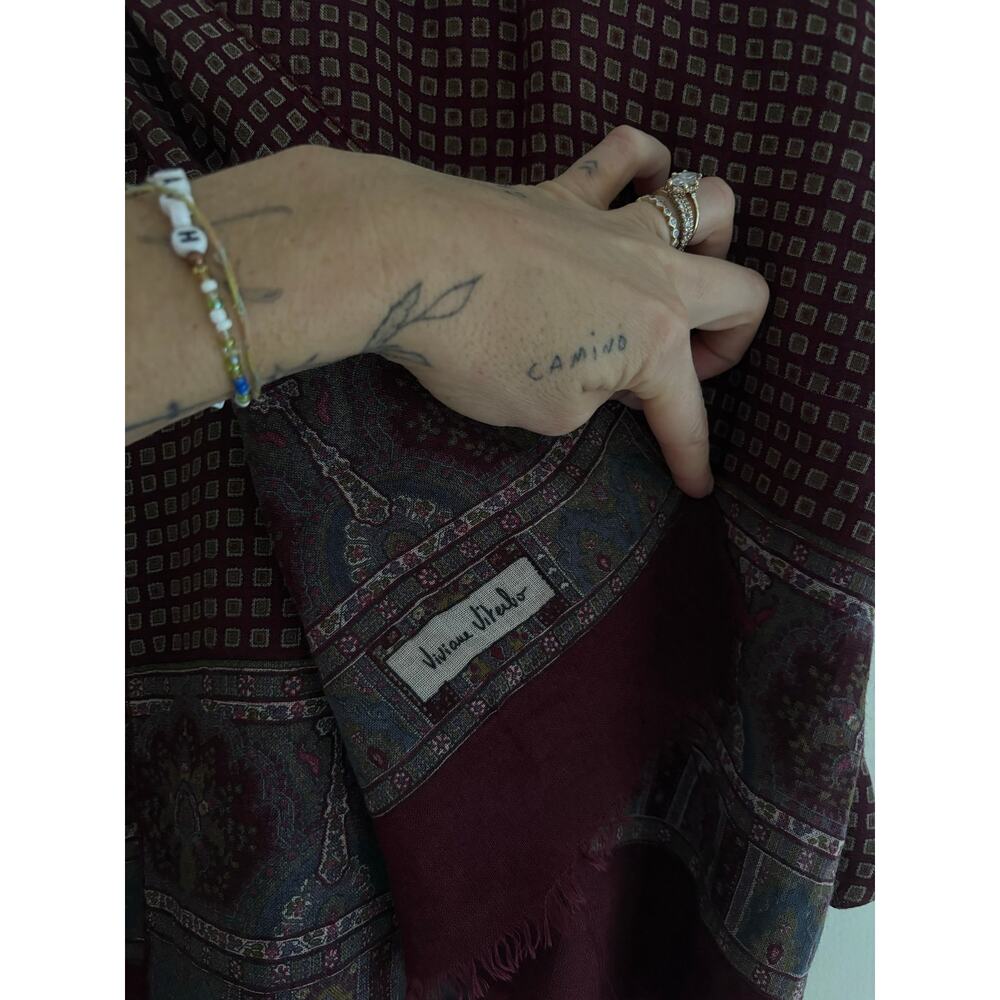 Vintage Viviane Viterbo Paisley Scarf Wrap Burgundy Boho French Designer - Picture 2 of 3